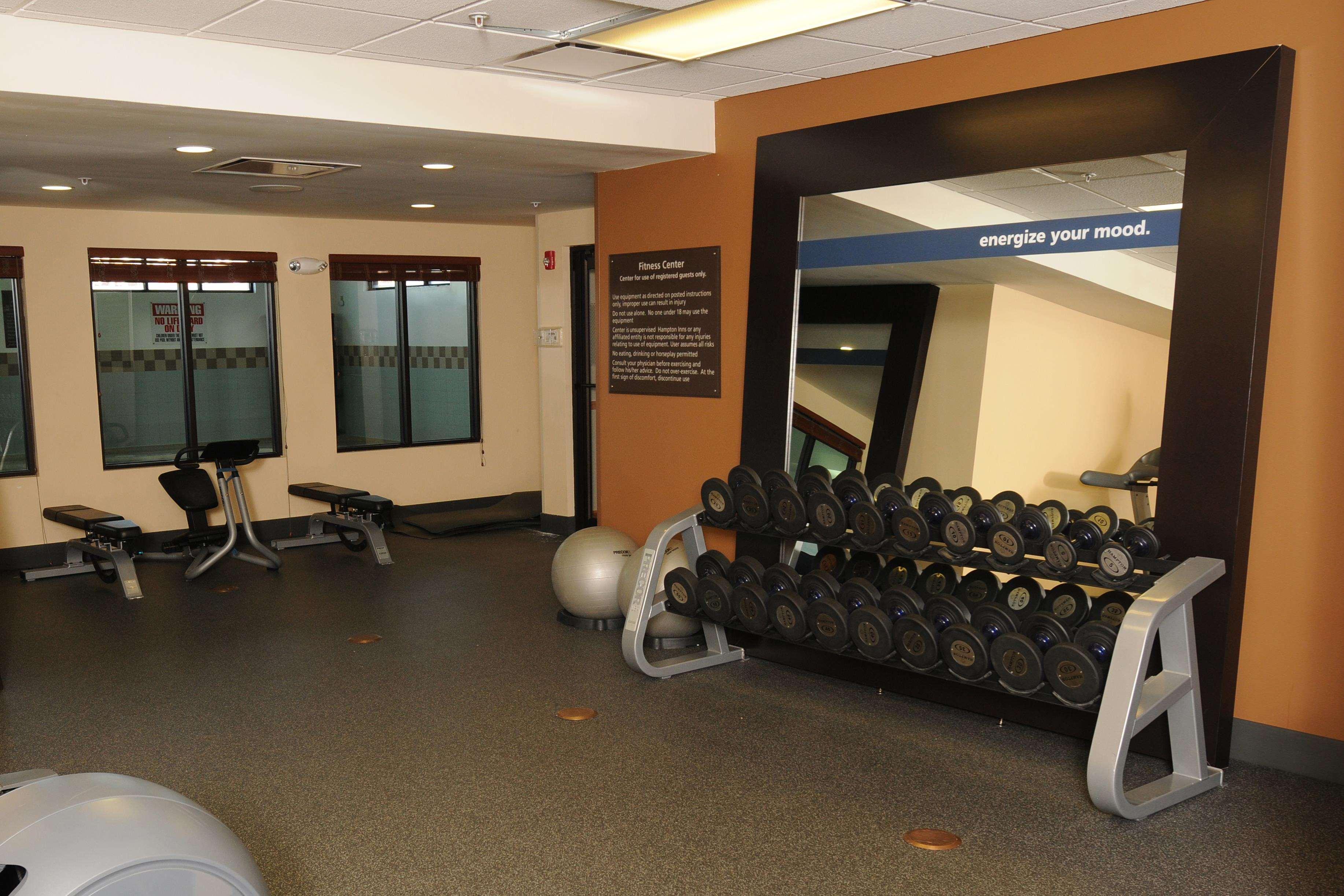Newly Renovated Hampton Inn Omaha West Lakeside Экстерьер фото